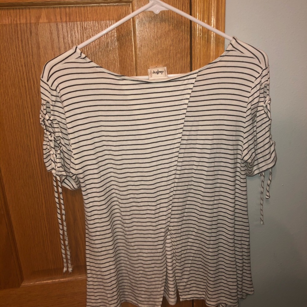 Daytrip open back tee shirt